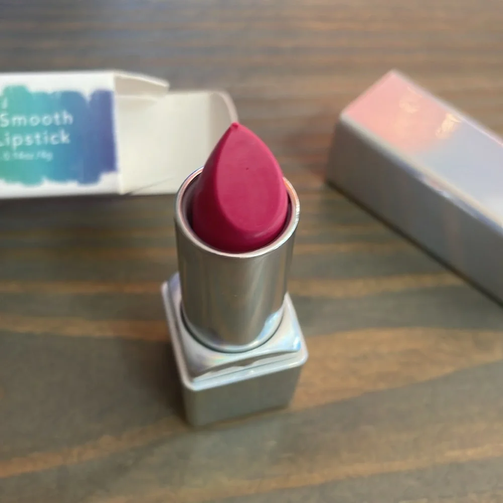 NIB - jecca blac x PRIDE LastingSmooth Matte Lipstick - U.R.U